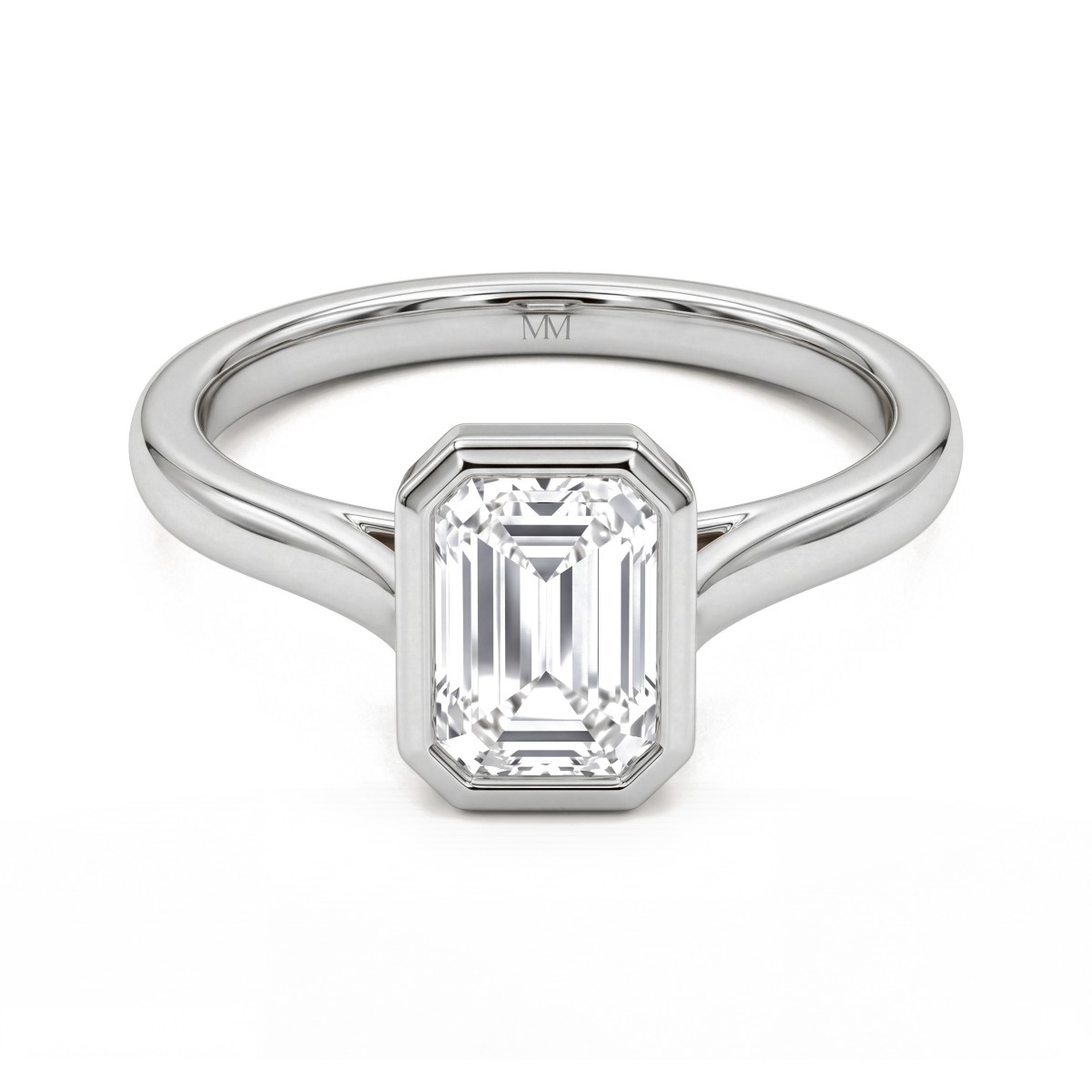 Esme - Solitairering med kassefatning og moissanite i smaragdslibning