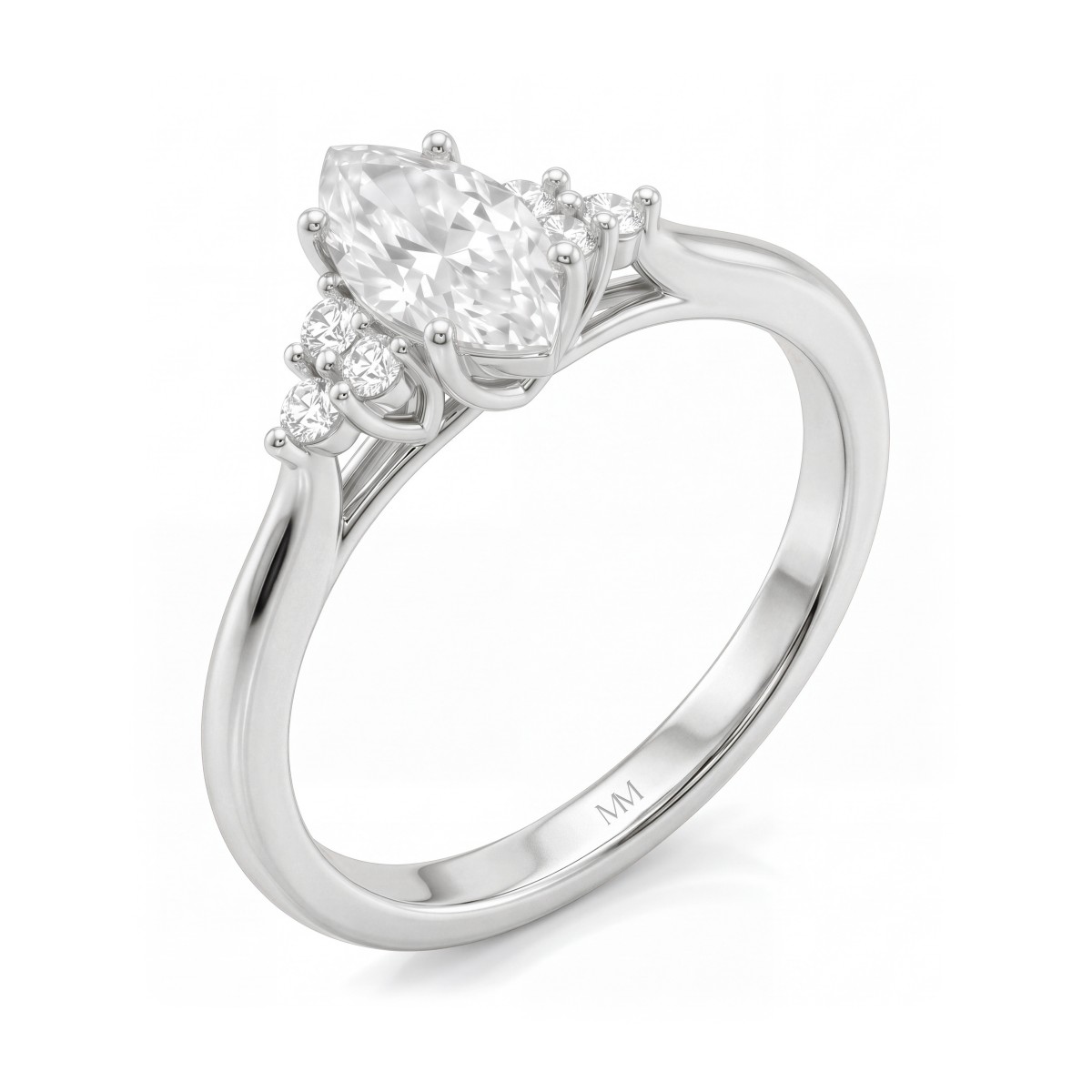 Posy - Ring med moissanite i marquiseslibning og sidesten i klynger