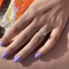 Sophia - Moissaniteforlovelsesring med pavésidesten
