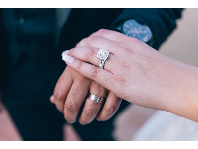 Moissaniteforlovelsesring: hvorfor den er det perfekte valg