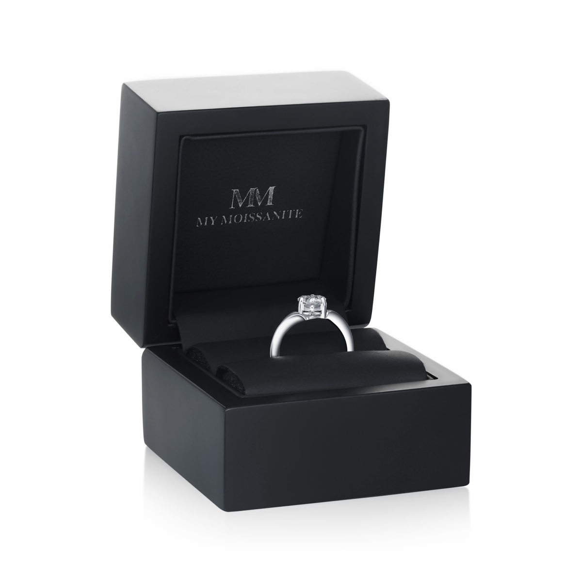 Elysia - Solitairering med moissanite i trillionslibning