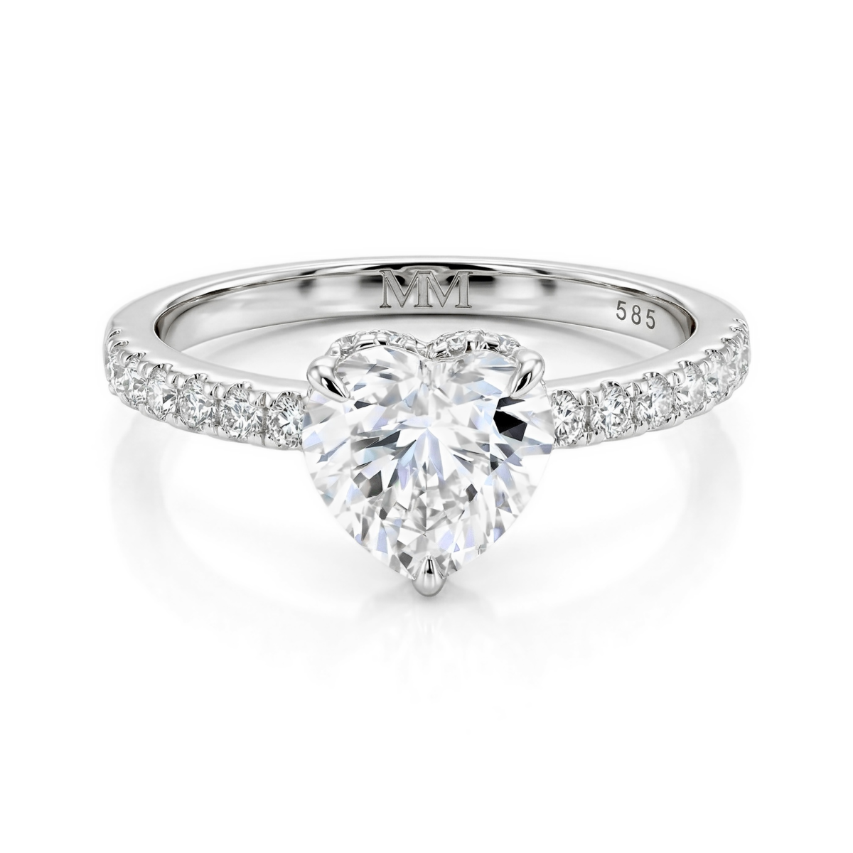 Amoretta - Forlovelsesring med moissanite i hjerteformet slibning og pavé på ringskuldrene