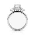 Vivienne - Trilogiforlovelsesring med oval moissanite