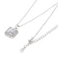 Radiance - Vedhæng med prinsesseslebet moissanite og halo
