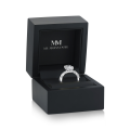 Luminaire - Ring med radiantsleben moissanite, marquiseslebne sidesten og skjult halo