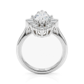Crownique - Forlovelsesring med marquisesleben moissanite, halo og baguetteslebne accentsten