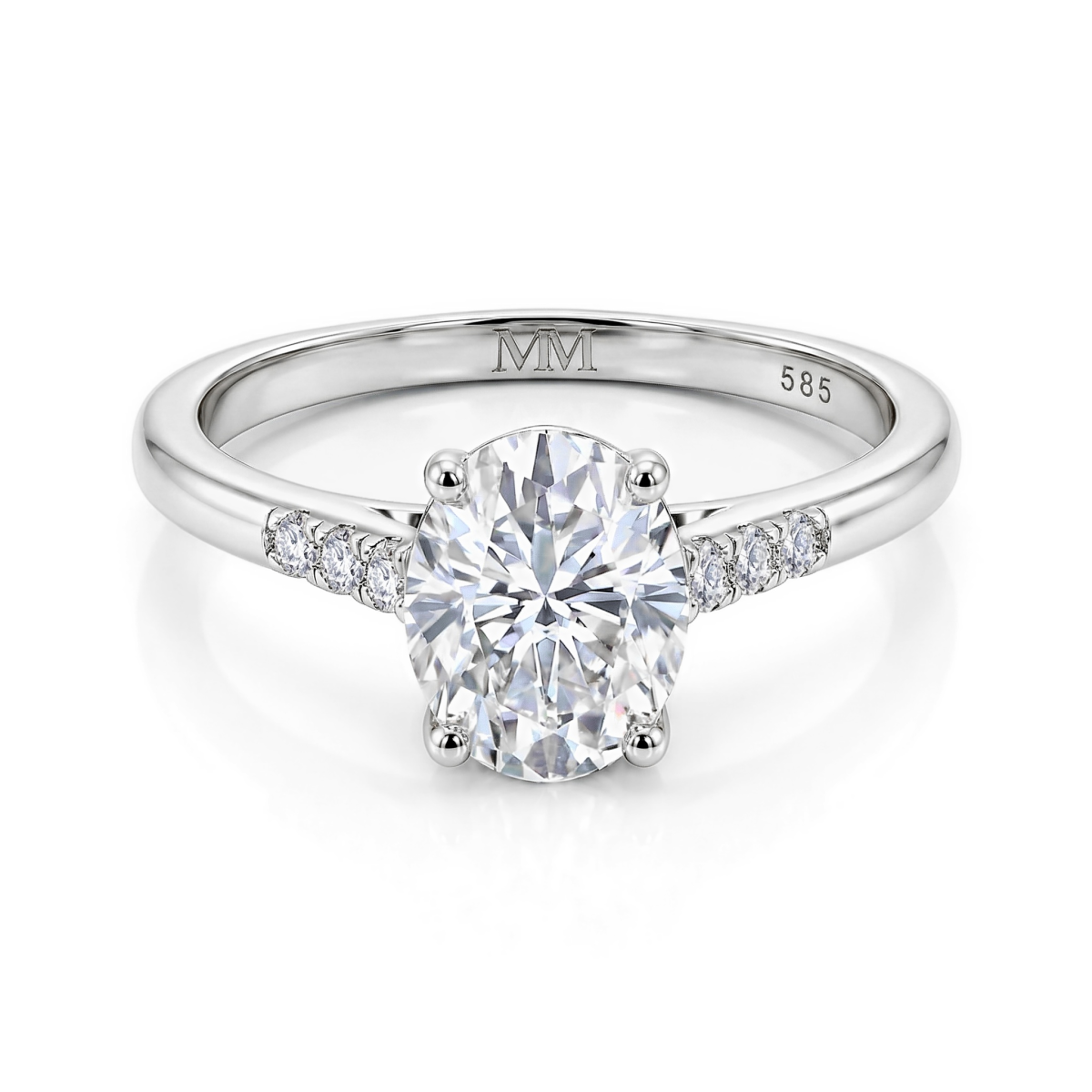 Mirage - Forlovelsesring med moissanite i oval slibning og pavéfattede sidesten