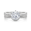 Vespera - Brudesæt med moissanite, pavéfattede accentsten og delt ringskinne