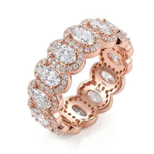 Opaline - Alliancering med moissanite i oval slibning og pavéhalo med bølget kant