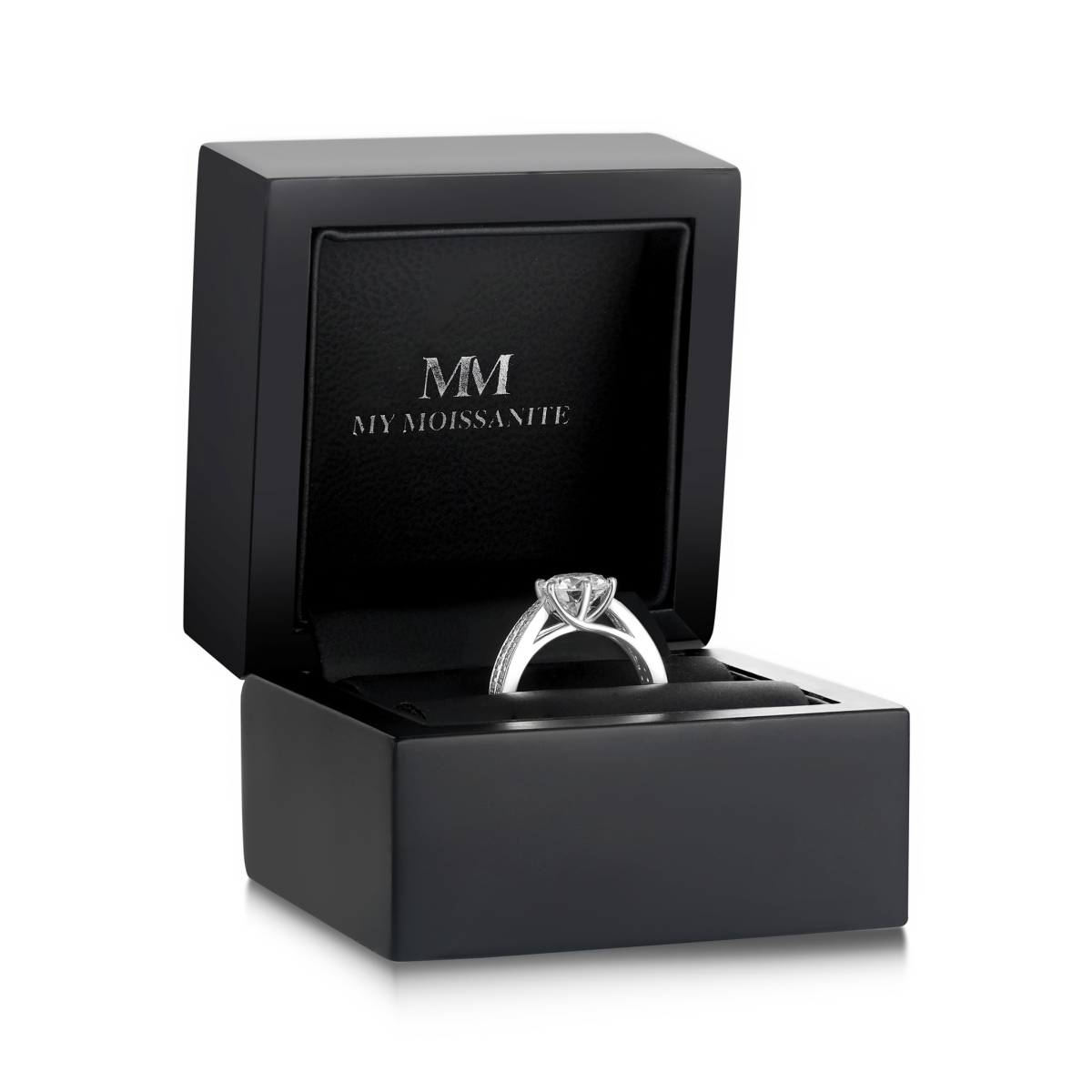 Sylphie - Forlovelsesring med moissanite og dobbelte sidesten