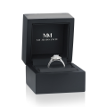 Athena - Forlovelsesring med dråbeformet moissanite, dobbelt halo og pavéfattet ringskinne