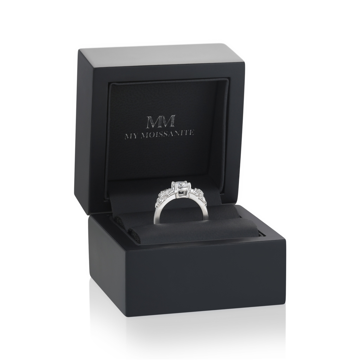 Roselle - Floral forlovelsesring med moissanite og pavéfatning