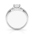 Verity - Moissaniteforlovelsesring med snoet ringskinne