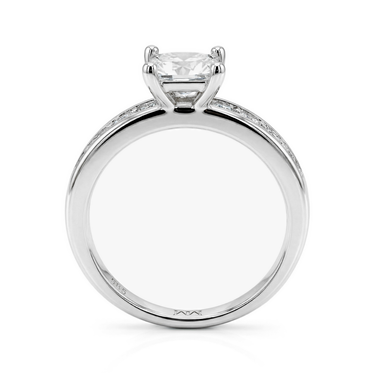 Clarity - Forlovelsesring med moissanite i prinsesseslibning og kanalfattede sidesten
