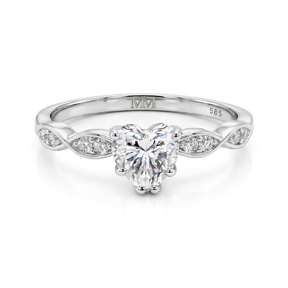 Affection - Forlovelsesring med moissanite i hjerteformet slibning og snoet ringskinne