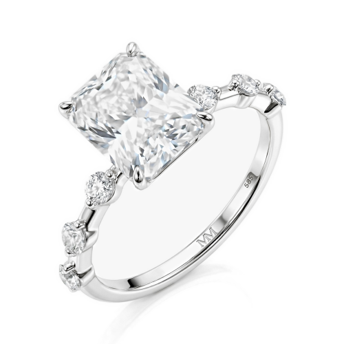 Isla - Ring med moissanite i radiantslibning og sidesten