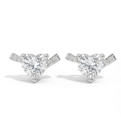 Heart's Desire - Ørestikker med moissanite